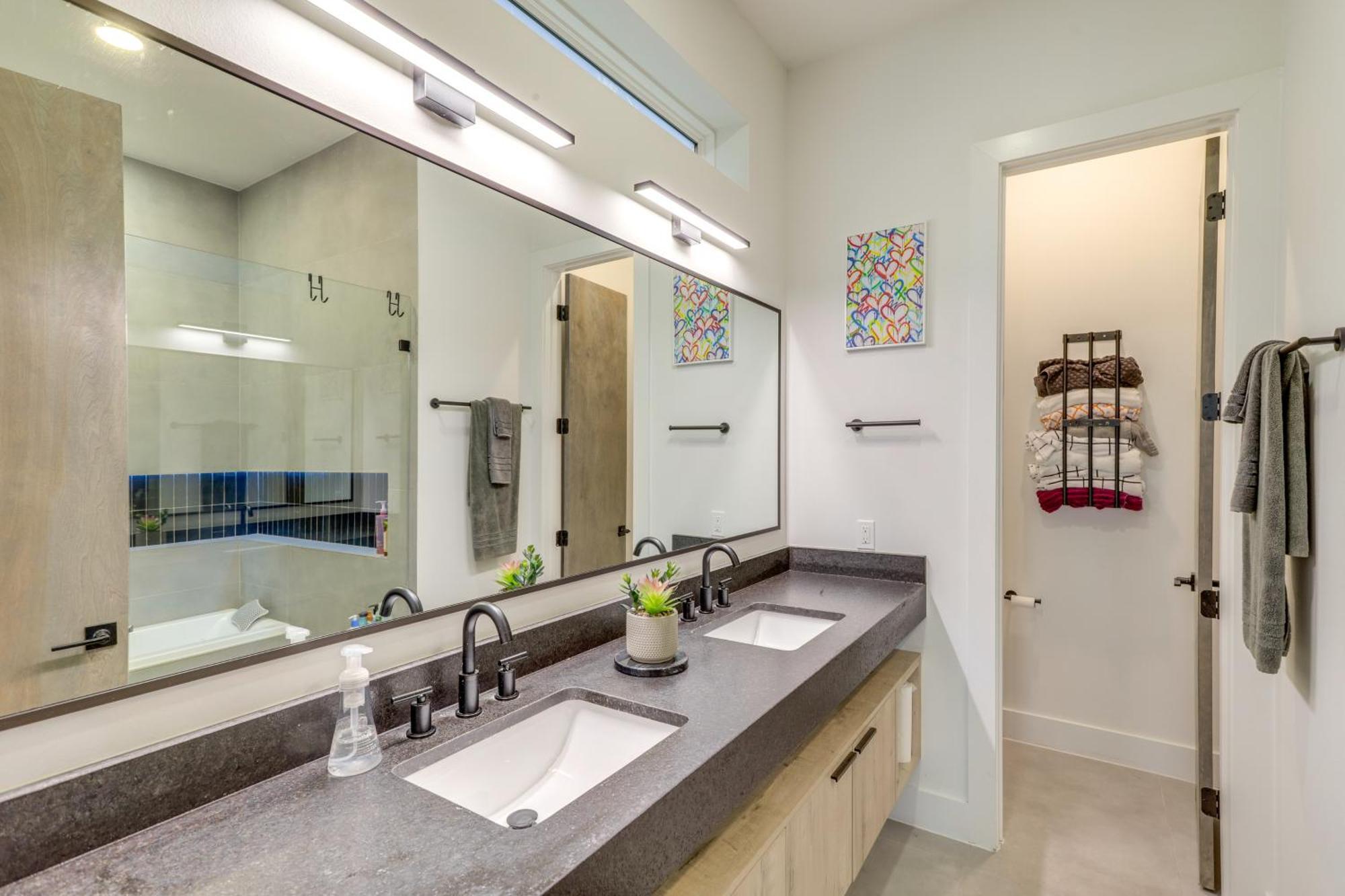 3 Mi To Dtwn Modern Townhome With Yard In Хьюстон Экстерьер фото